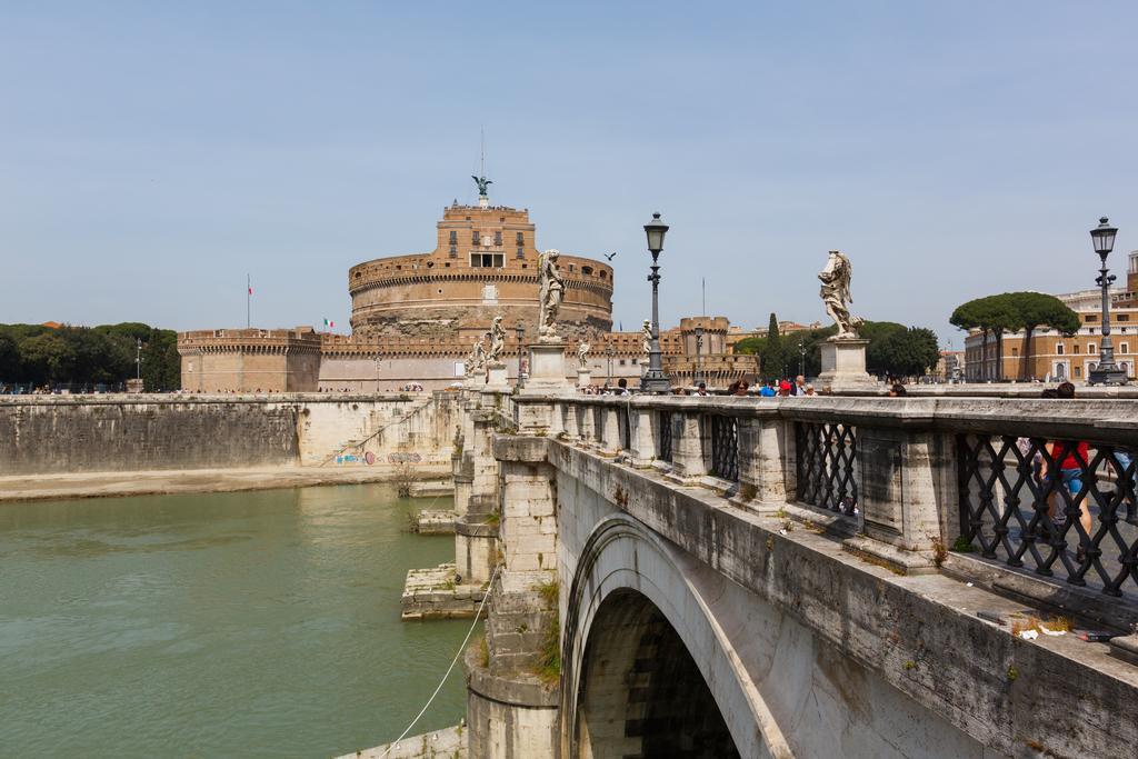 Navona, Old Rome Lodge ภายนอก รูปภาพ
