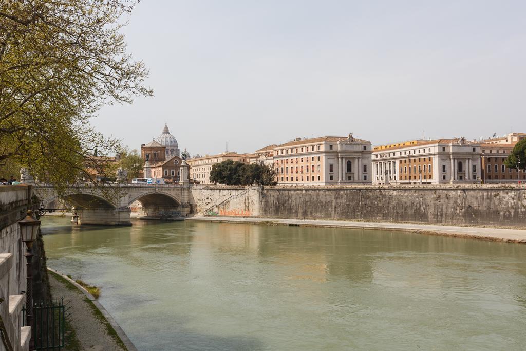 Navona, Old Rome Lodge ภายนอก รูปภาพ